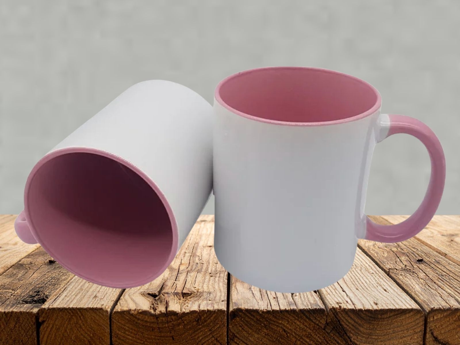 Caneca com alça e interior rosa 325ml