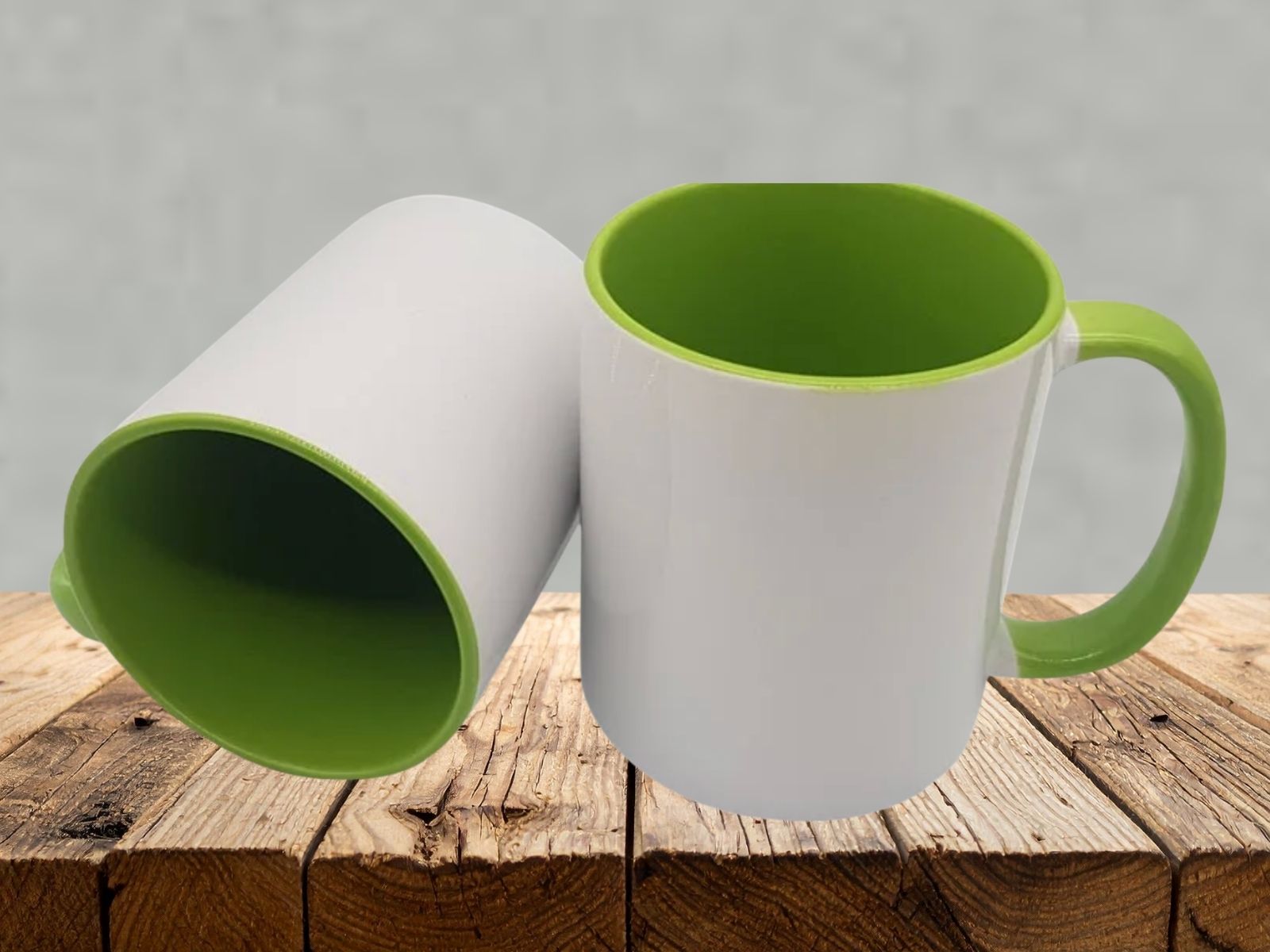 Caneca com alça e interior verde claro 325ml