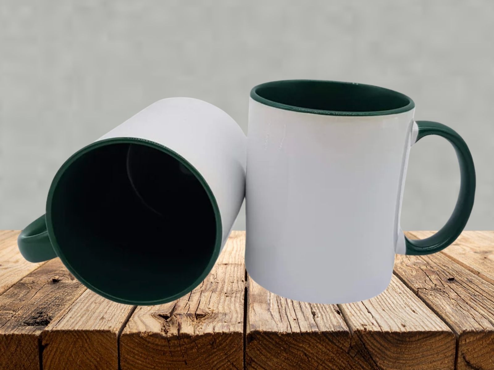 Caneca com alça e interior verde escuro 325ml